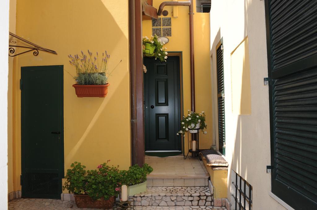 B&B Aurora Domus D'A-Mare Песаро Екстериор снимка