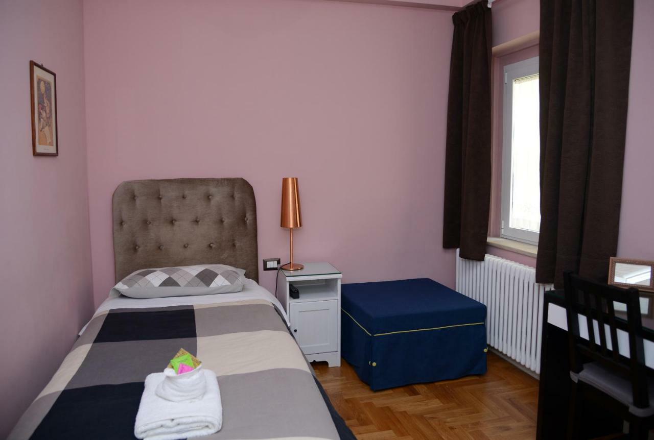 B&B Aurora Domus D'A-Mare Песаро Екстериор снимка